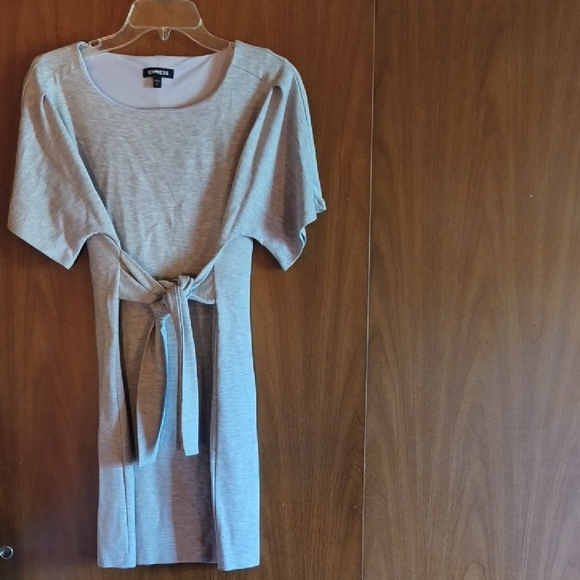 Express Dresses & Skirts - EXPRESS Light Gray Lined Faux Wrap Dress Size Small